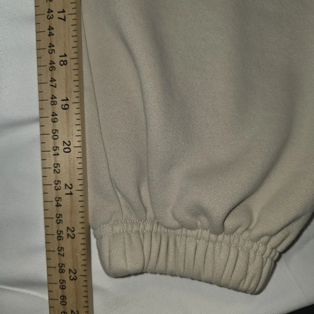 Comfrt Kids Unisex Signature Sweatpants Size Large‎ Beige | Comfy Loungewear